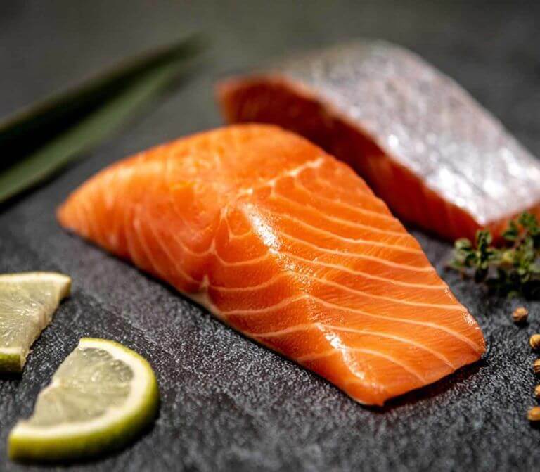 Steelhead Salmon Skin On - Royal Quality Food